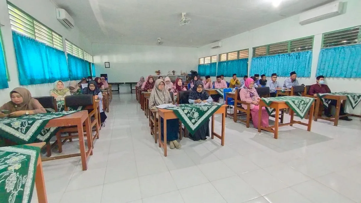 MTsN 9 Sleman Gelar Rapat Pleno Hasil Seleksi PPDB JPTT