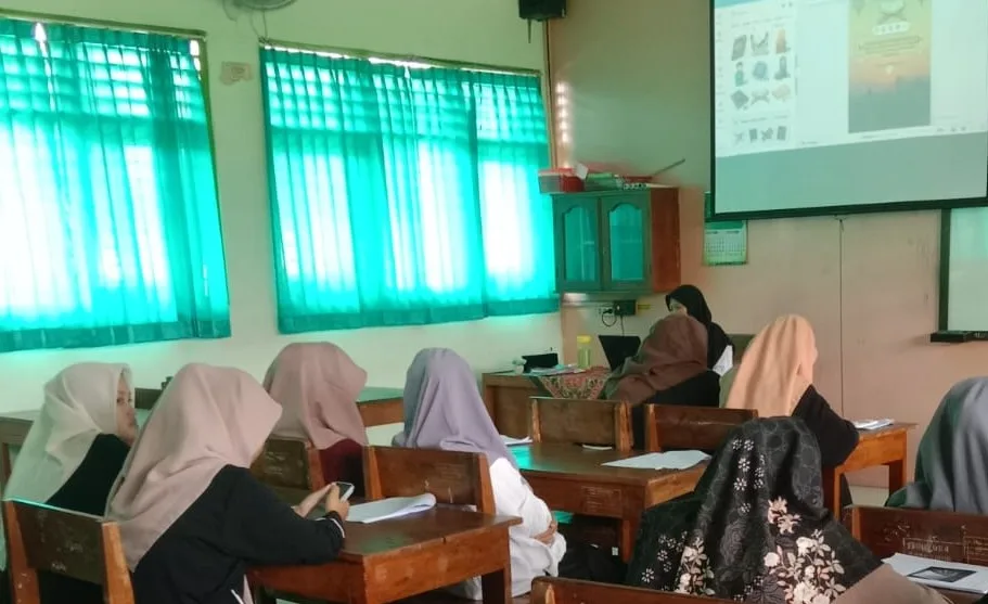 Pesantren Ramadhan MAN 1 Sleman : Canva Sebagai Media Dakwah Digital
