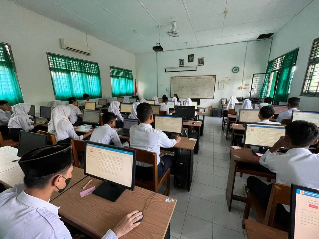 Pemantapan Persiapan Asesmen Standardisasi Pendidikan Daerah di MTsN 4 Sleman Berjalan Lancar