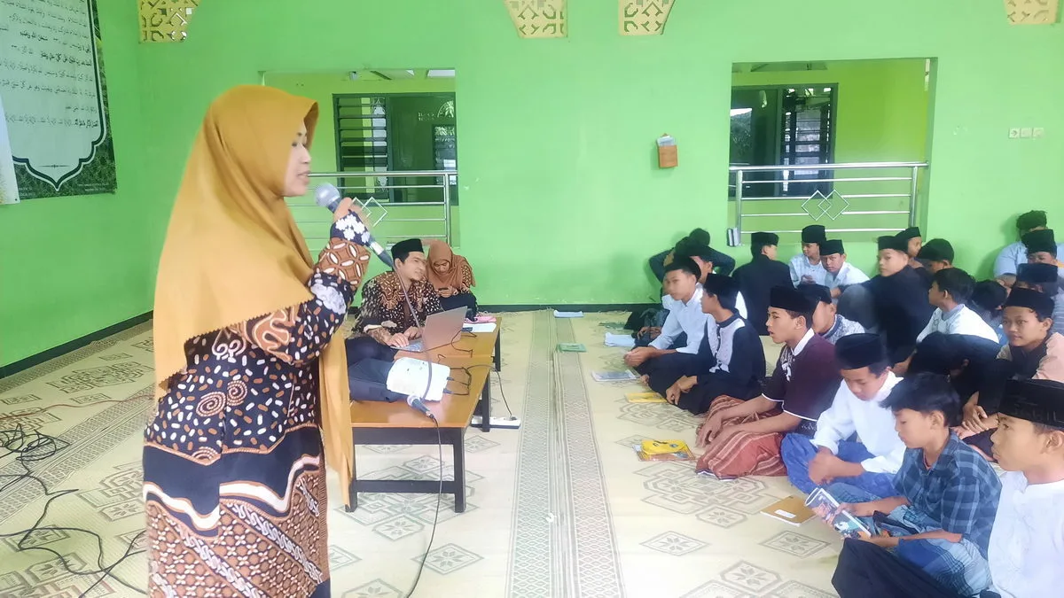 Pesantren Kilat di MTsN 2 Sleman: Menanamkan Nilai Keislaman dan Kearifan Lokal
