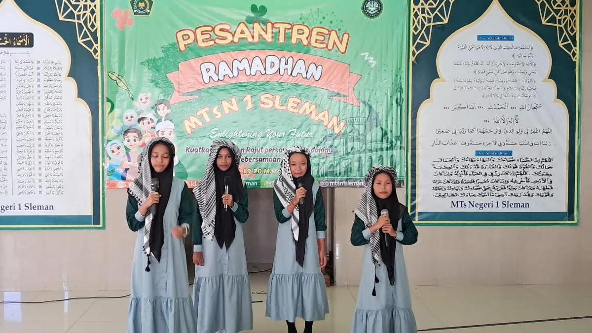 Semarak Lomba Lagu Islami Beregu di MTsN 1 Sleman, Peserta Tampil Memukau