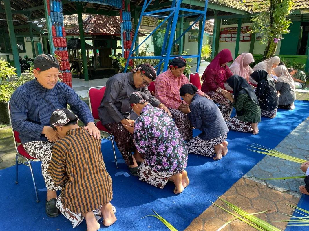 Sunur, Aktualisasi Tradisi Idul Fitri di MTsN 4 Sleman