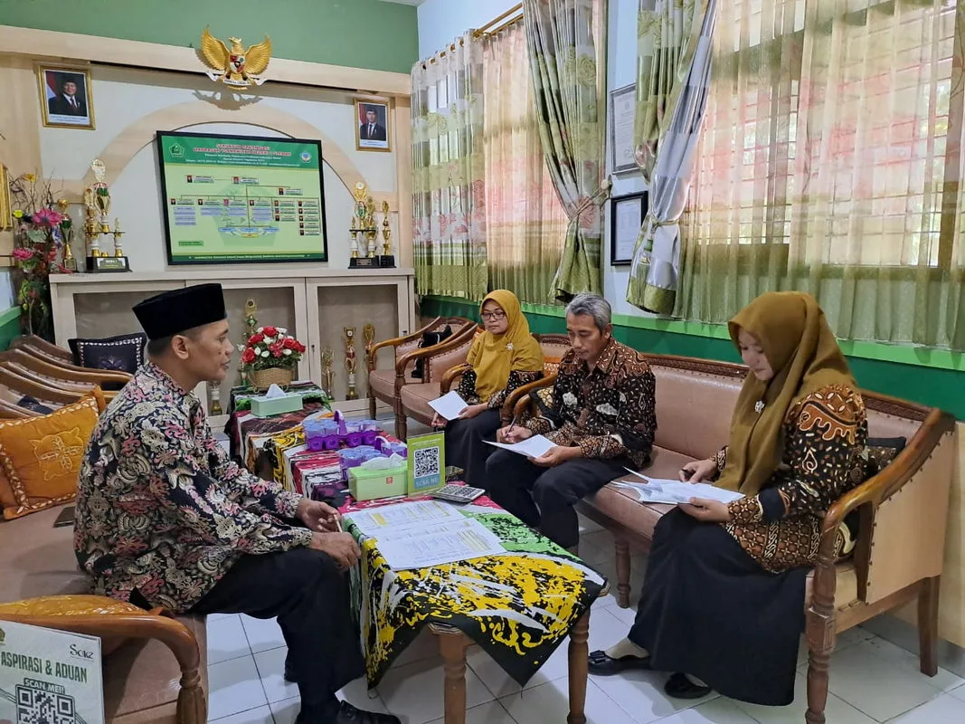 MTsN 8 Sleman Gelar Rapat Penyusunan BOSDA dan Sinkronisasi DIPA Kegiatan 2025