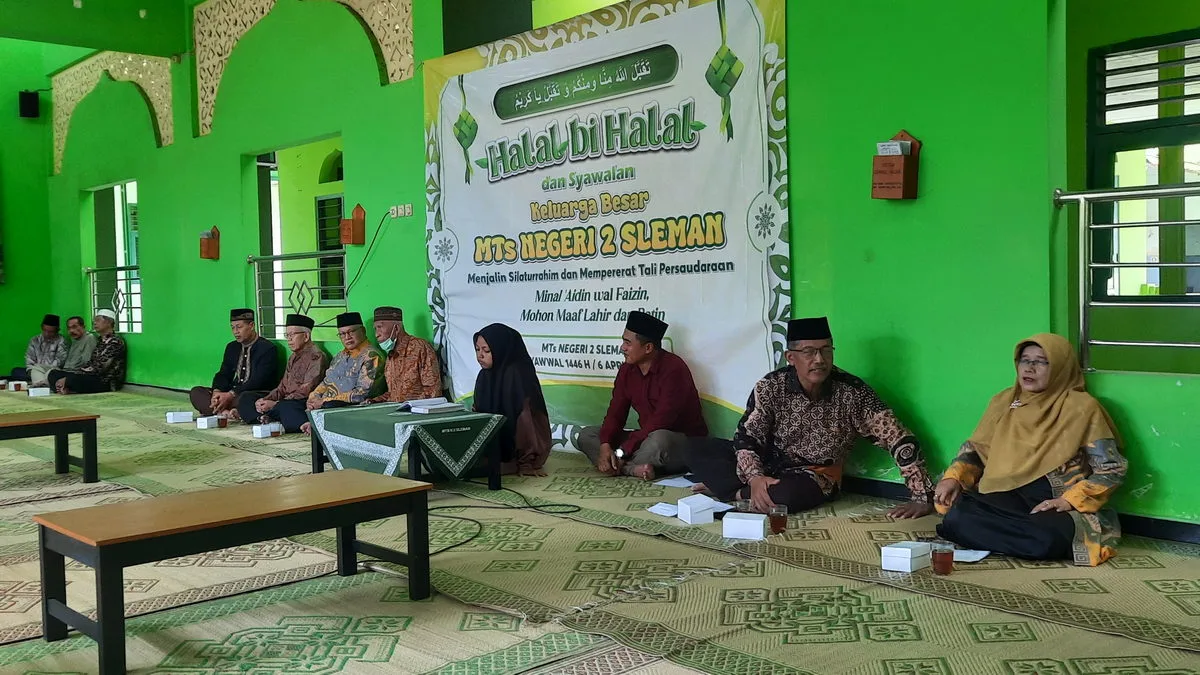 Penuh Keakraban,  Keluarga Besar MTs Negeri 2 Sleman Gelar Syawalan
