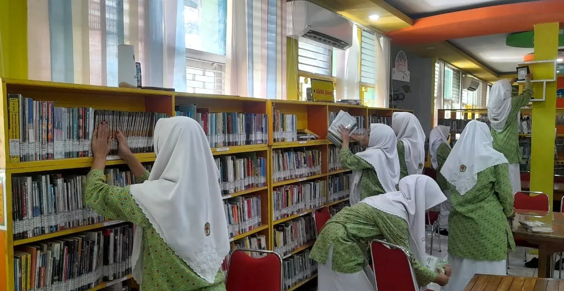 Usai Libur Lebaran, MAN 3 Sleman Lakukan Kerja Bakti Massal
