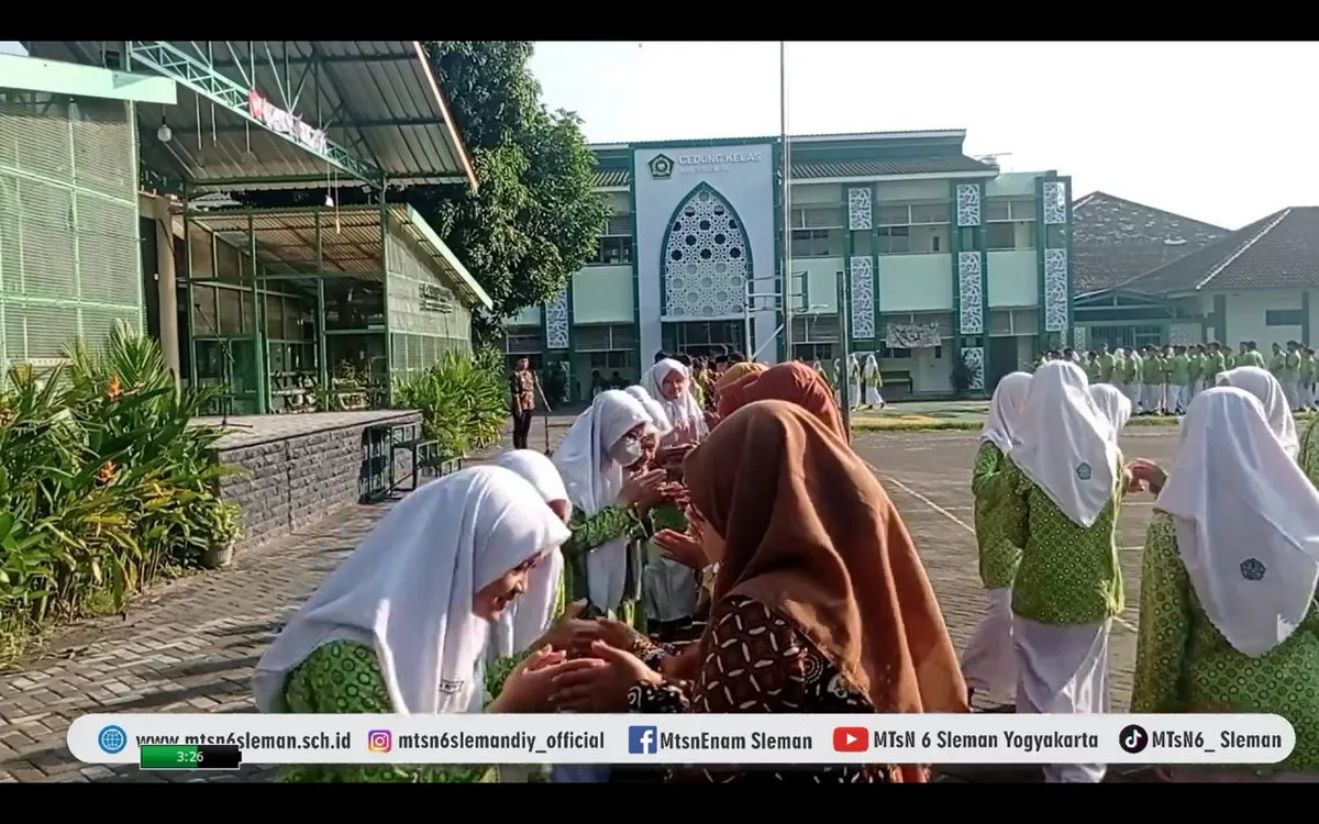 Suasana Khidmat Iringi Halalbihalal Siswa MTsN 6 Sleman