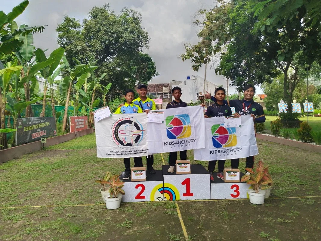 Siswa MTsN 9 Sleman, Raditya Wisnuaji Zuhair Farras Kembali Ukir Prestasi di Ajang Panahan Junior Daerah