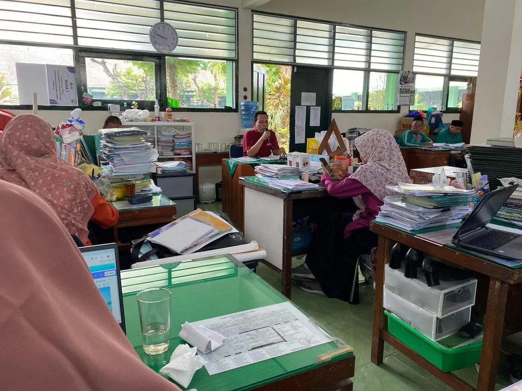Briefing Pagi MTs N 3 Sleman, Siapkan Berbagai Agenda di Hari yang Fitri