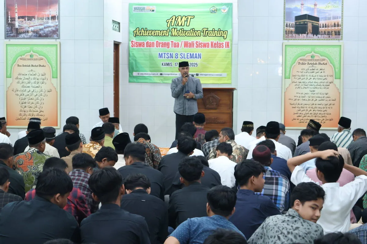 AMT dan Parenting, Ketua Komite MTsN 8 Sleman Ajak Orang Tua Aktif Dampingi Anak