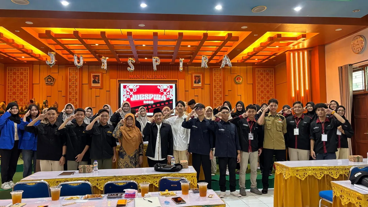 JURSPIRA MAN 3 Sleman Angkat Tema “Dari Pena ke Layar: Evolusi Jurnalisme di Era Digital” Bersama Kak Redyadivka Ariarafa