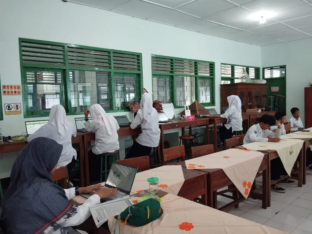Fasilitas Laptop Disiapkan MTsN 8 Sleman untuk Dukung Ujian Berbasis JMD