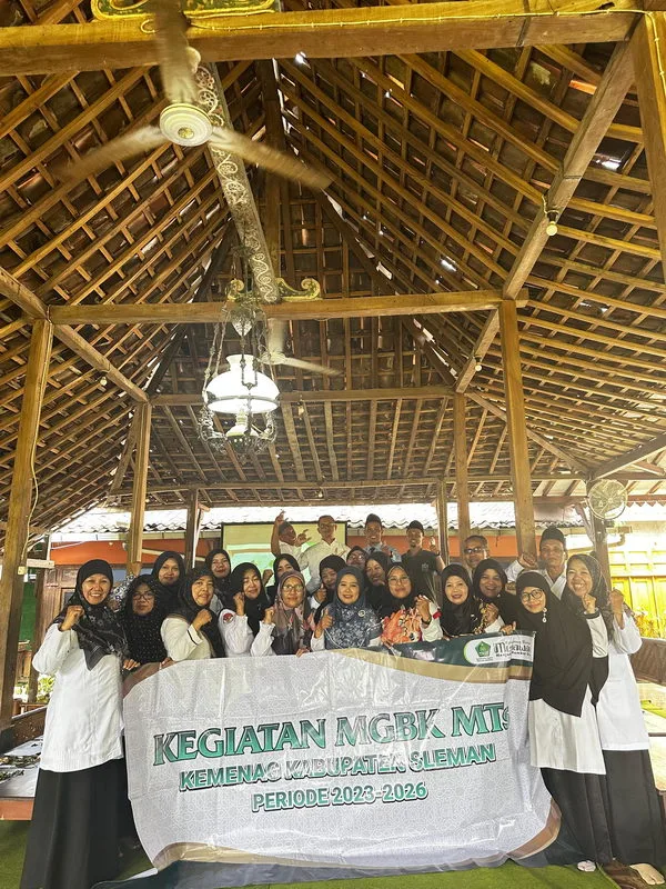 Guru BK MTsN 8 Sleman Ikuti Pelatihan Art Therapy di Forum MGBK