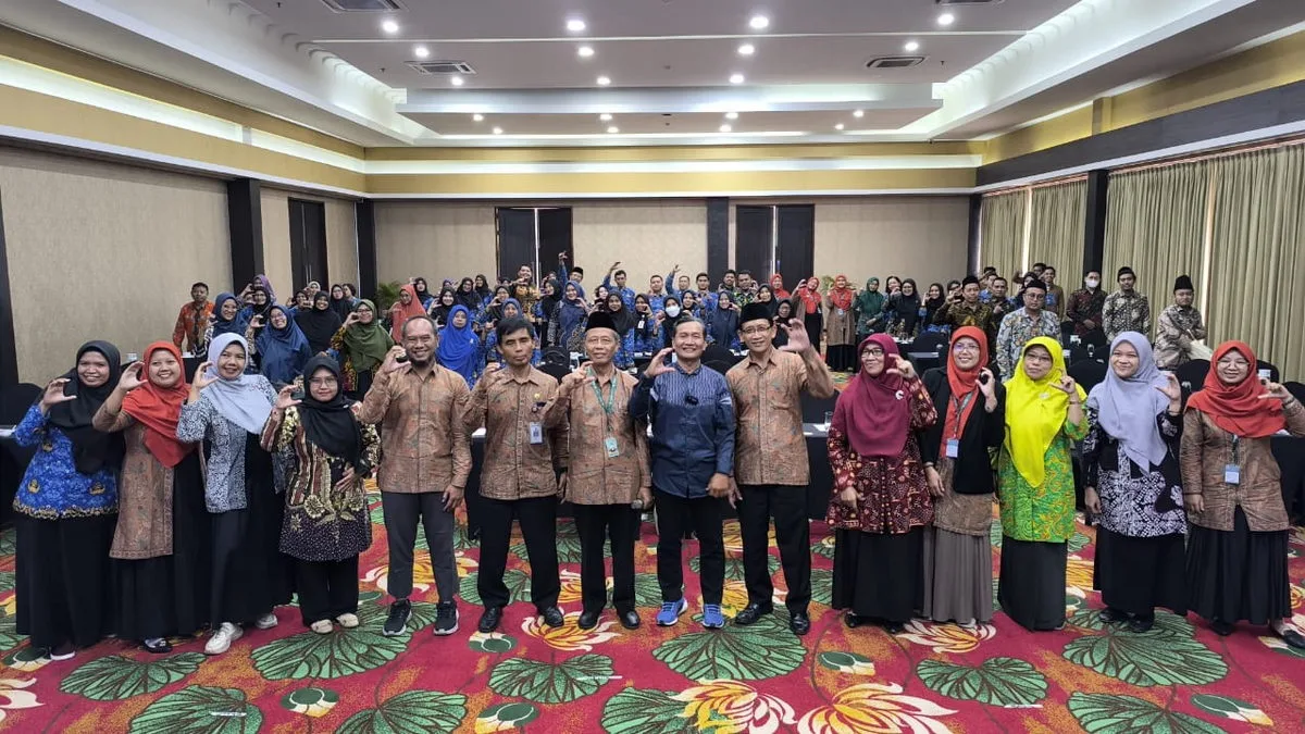 Upgrade Profesionalitas, MTs N 3 Sleman Aktif Berpartisipasi dalam Forum Group Discussion SMK Sadewa