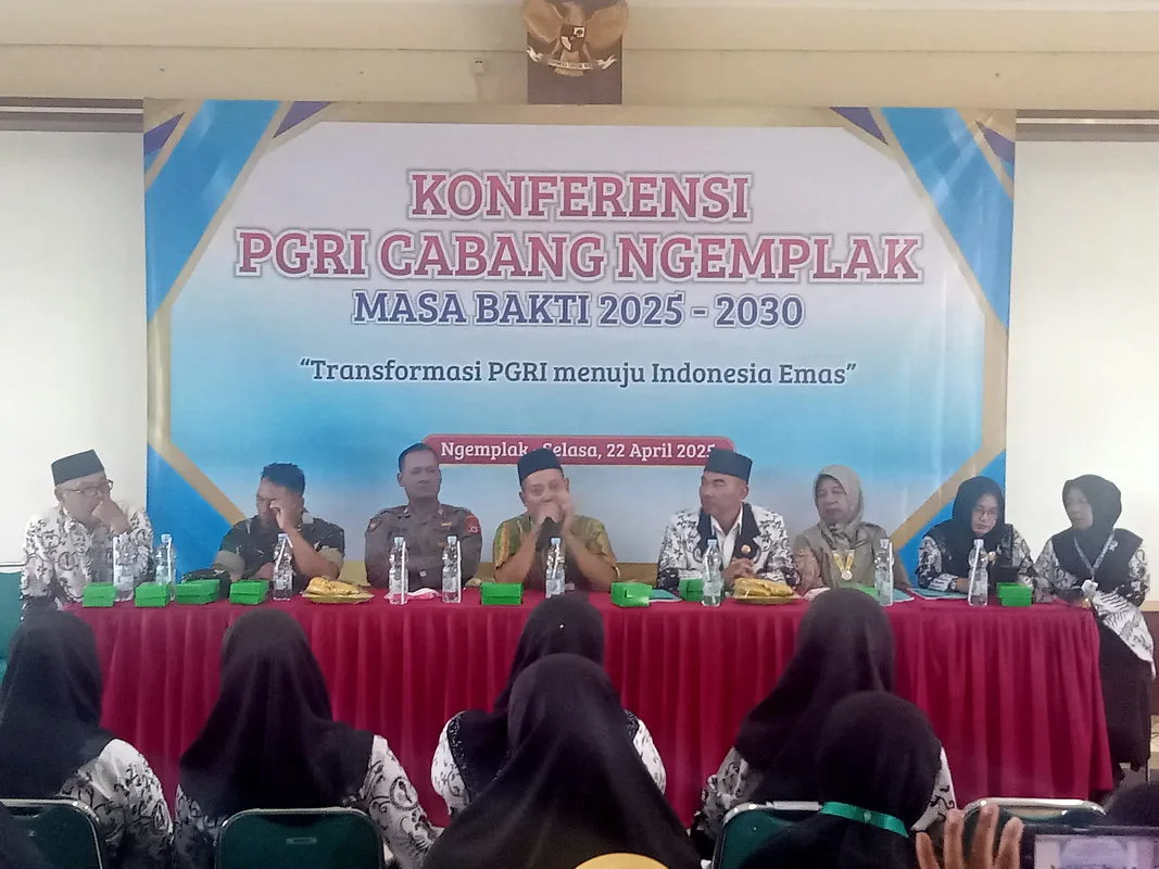 Guru MTs Negeri 3 Sleman Hadiri Konferensi PGRI Cabang Ngemplak