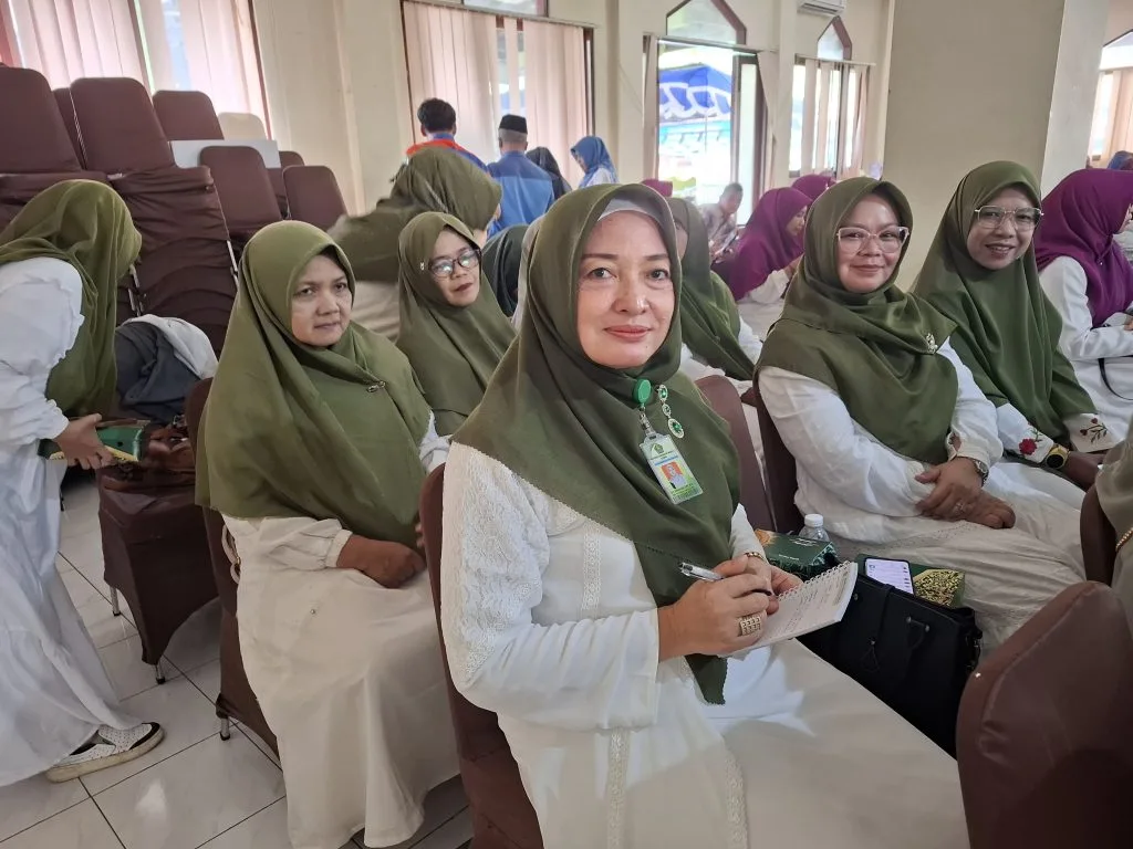 Kepala MTs Negeri 9 Sleman Hadiri Halal Bihalal DWP Kanwil Kemenag DIY