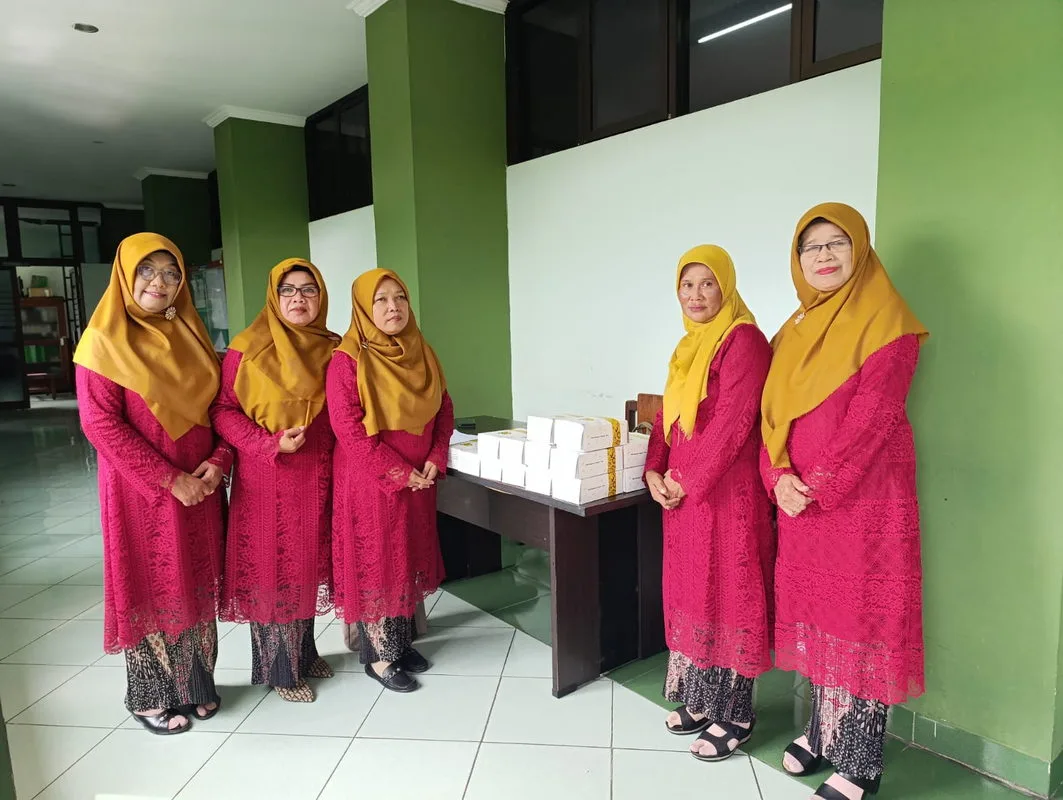 MTsN 2 Sleman jadi Petugas DWP Kemenag Sleman, Angkat Semangat Idulfitri dan Kartini