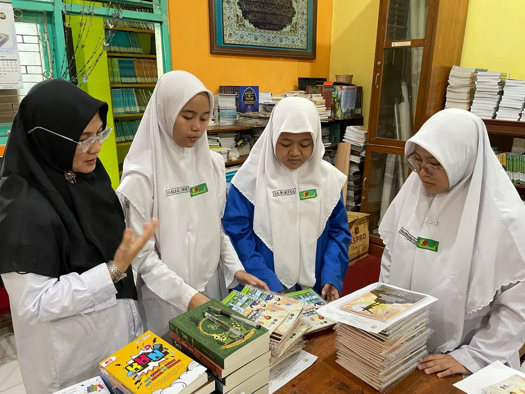 Hidupkan Literasi, Perpustakaan MAN 3 Sleman Adakan Gerakan Literasi Membaca