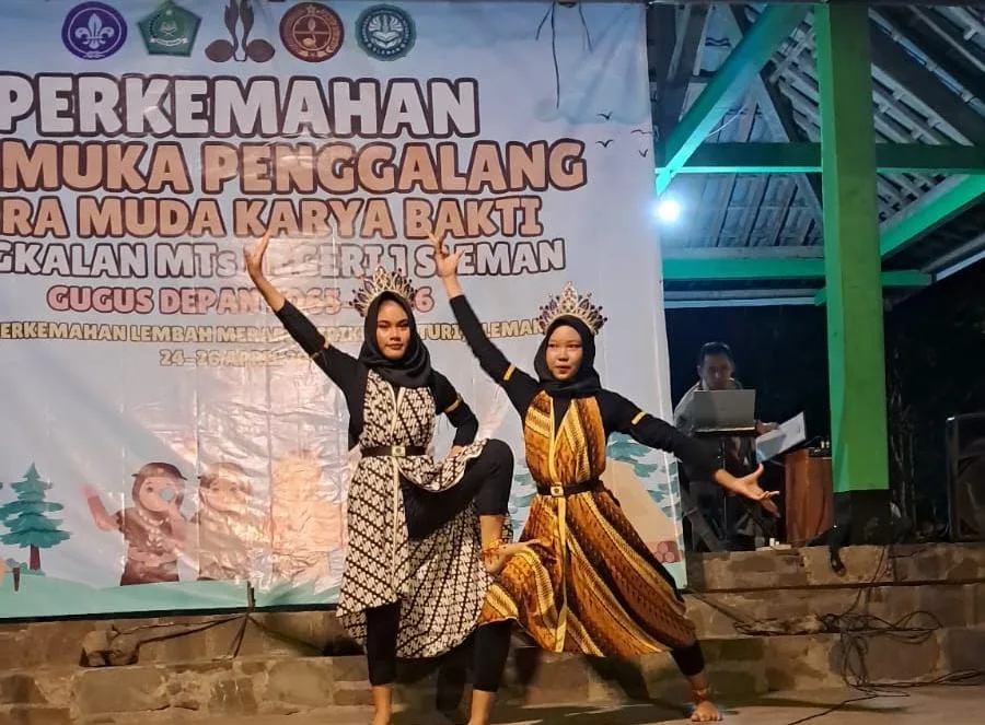 Meriah dan Penuh Semangat, Malam Api Unggun dan Pentas Seni Warnai Perkemahan Penggalang MTsN 1 Sleman