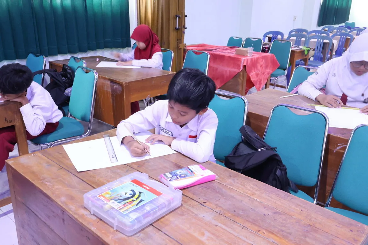 MTsN 8 Sleman Gelar Lomba Melukis Bertema Gaya Hidup Sehat