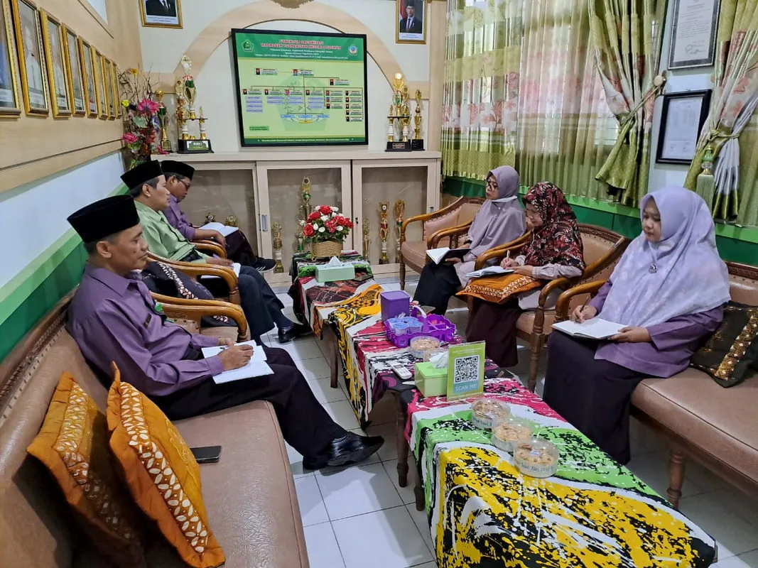 Pimpinan MTsN 8 Sleman Gelar Rapat Koordinasi Bahas Agenda Penting Madrasah
