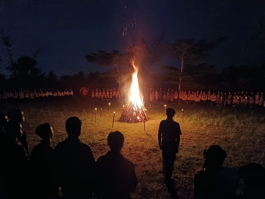Api Unggun Dikemas Pelangi Nusantara di Kemah Budaya MTsN 6 Sleman