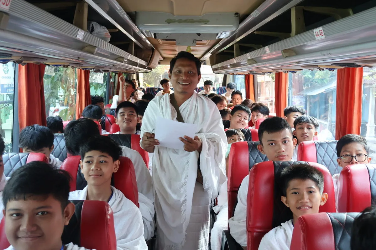 Waka Kurikulum MTsN 8 Sleman Berikan Arahan kepada Siswa Peserta Latihan Manasik Haji
