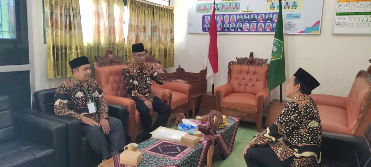 Kepala Kantor Kementerian Agama Kabupaten Sleman Lakukan Monitoring Pelaksanaan ASPD di MTsN 3 Sleman