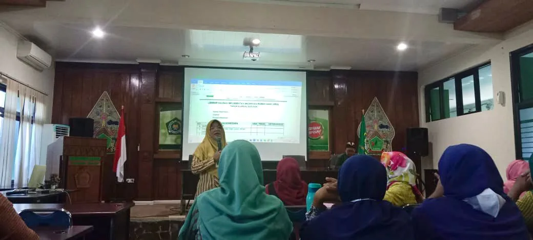 Guru dan Plt Kepala MIN 1 Sleman Ikuti Pendampingan Implementasi Madrasah Ramah Anak di Kemenag Sleman