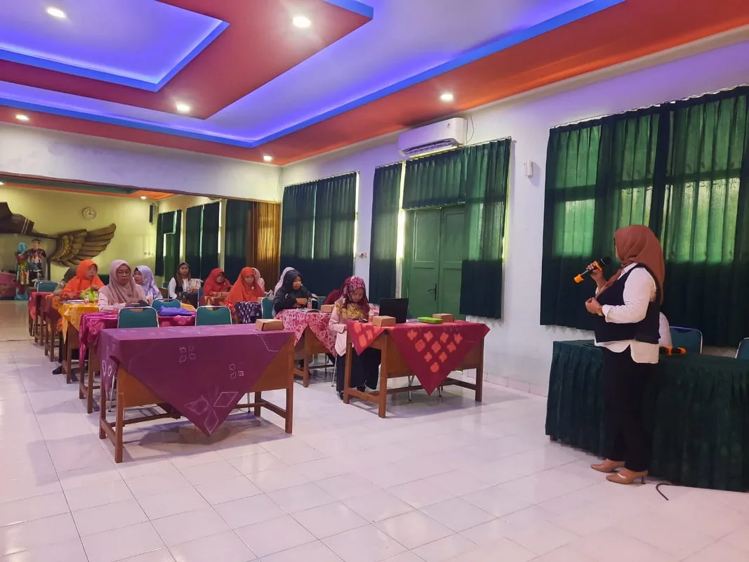 Dharma Wanita MTsN 8 Sleman Gelar Pertemuan Rutin, Bahas Pemberdan Inovasi Kewirausahaan
