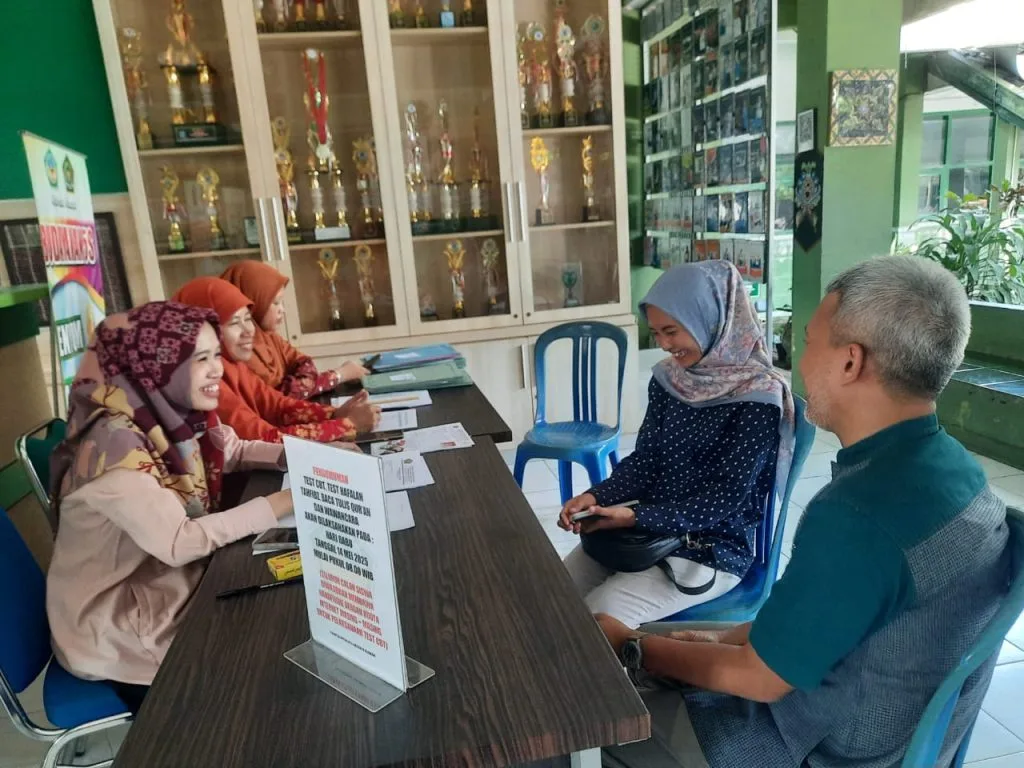 MTsN 8 Sleman Terima Kunjungan Dosen UIN Sayyid Ali Rahmatullah Tulungagung
