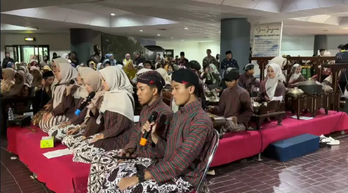 Karawitan MAN 1 Sleman Semarakkan Pelepasan Peserta Didik Kelas XII