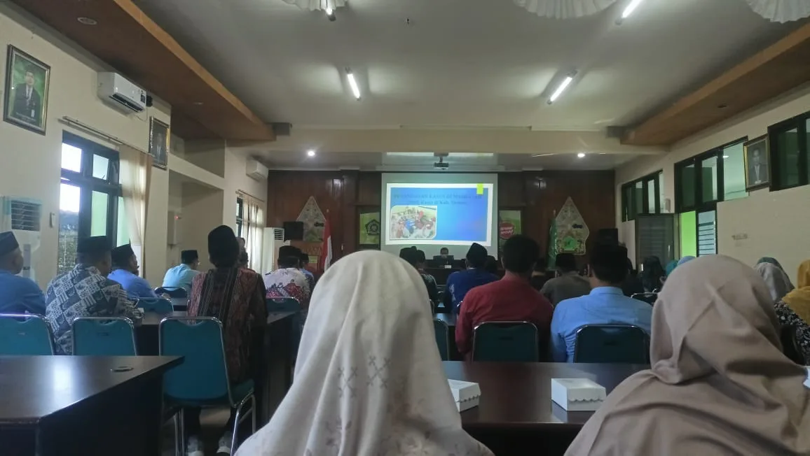 Kepala dan Waka Kesiswaan MTsN 8 Sleman Ikuti Sosialisasi Madrasah Ramah Anak