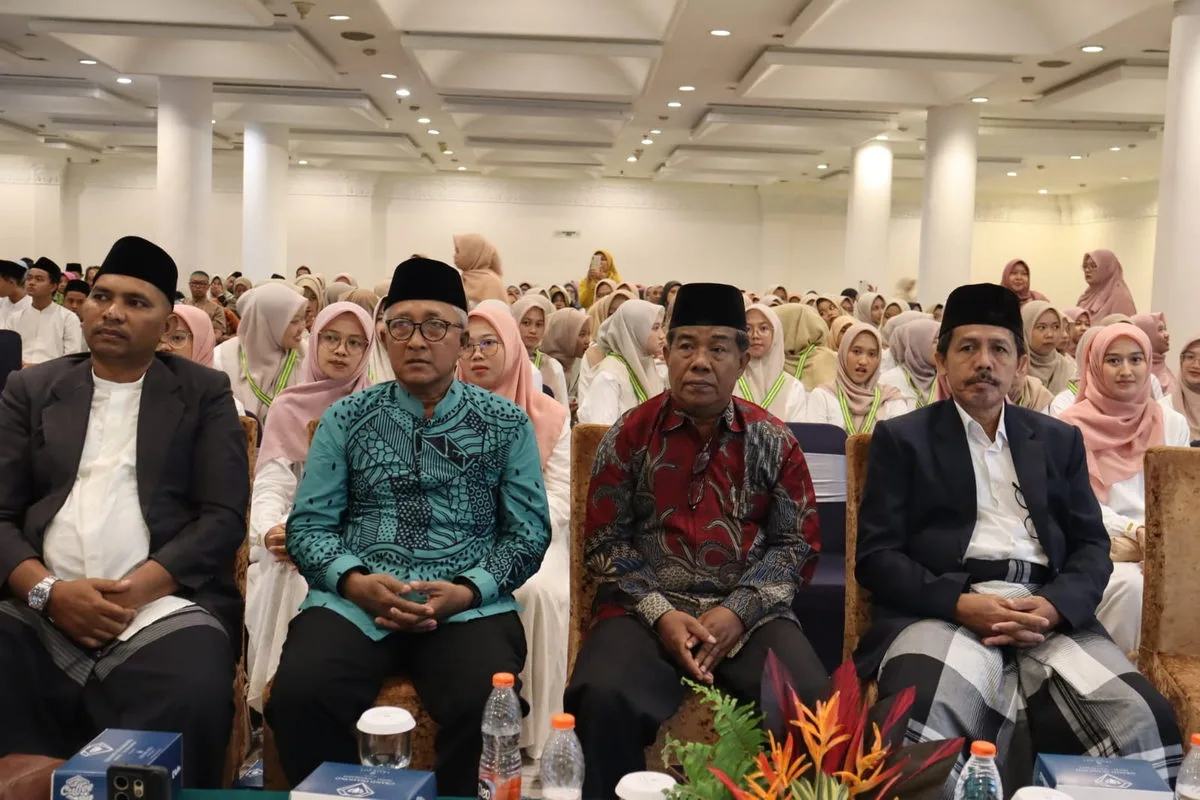 Komite MTsN 9 Sleman Gelar Haflah Attasyakur Li Tahfidzil Qur’an di Hotel Grand Diamond