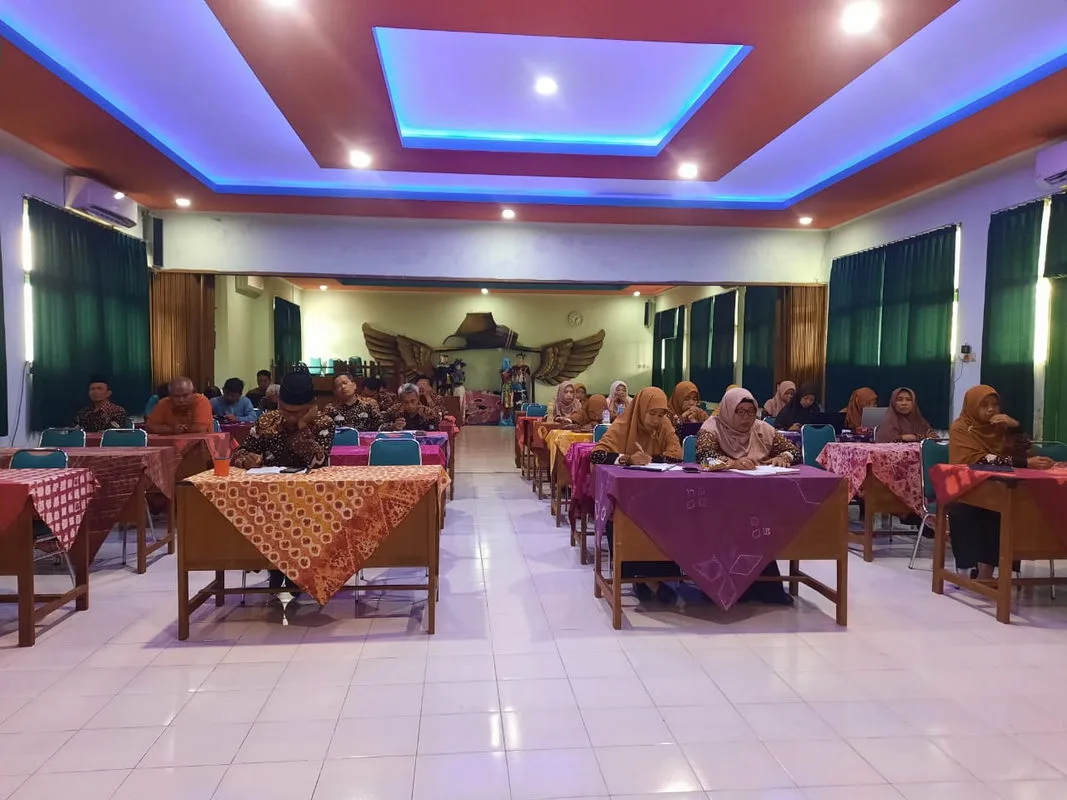 MTsN 8 Sleman Gelar Rapat Koordinasi Pelepasan Murid Kelas IX Tahun Ajaran 2024/2025