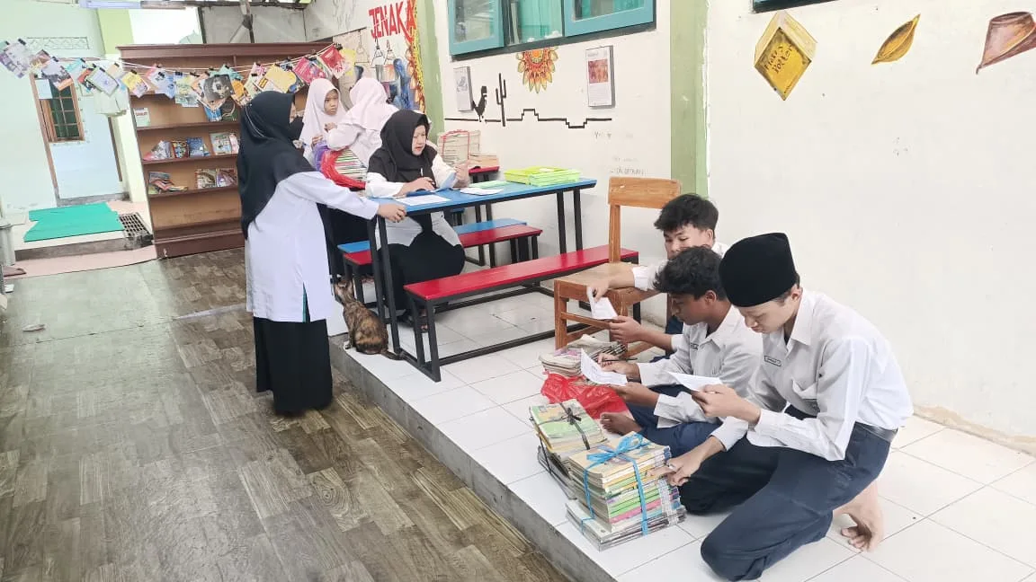 Tertib Pengembalian Buku Kelas 9 di Perpustakaan Madyadesta MTsN 8 Sleman