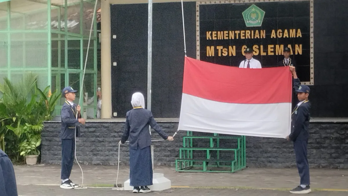 Upacara Harkitnas Di MTsN 6 Sleman Pupuk Semangat Kebangsaan