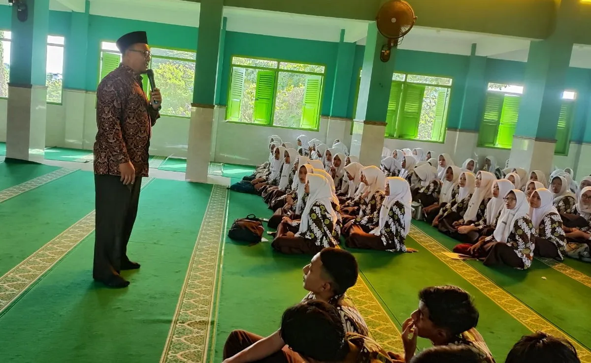 MAN 1 Sleman Gelar Pembekalan Praktik Kerja Lapangan (PKL)