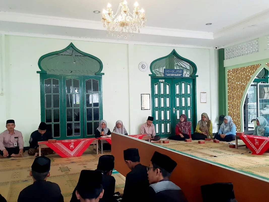 Penuh Kehangatan, Pertemuan POMG Kelas VII A MTsN 4 Sleman Angkat Tema Syukur Nikmat