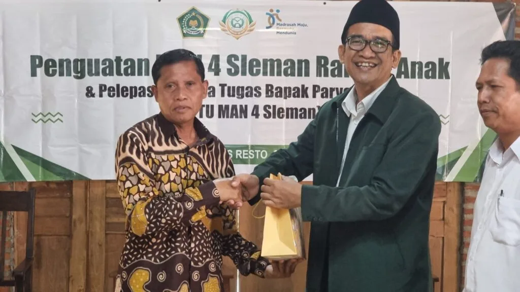33 Tahun Mengabdi, Paryoto Resmi Purna Tugas dari MAN 4 Sleman