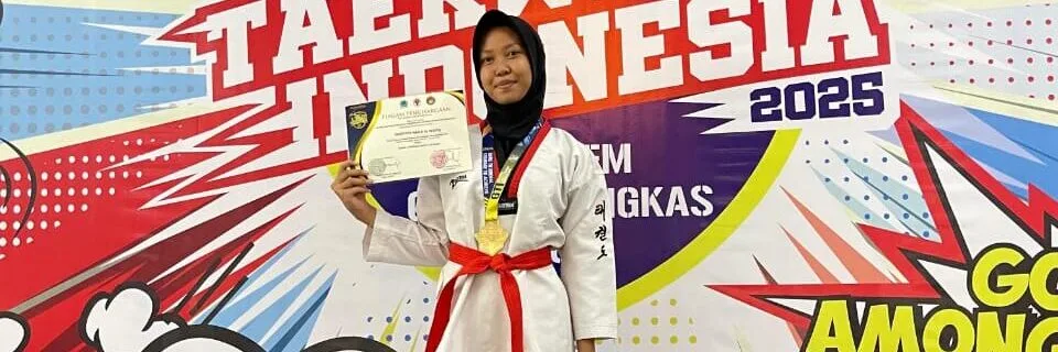 Juara 1! Siswi MTsN 1 Sleman Bersinar di Gelora Taekwondo Championship 2025