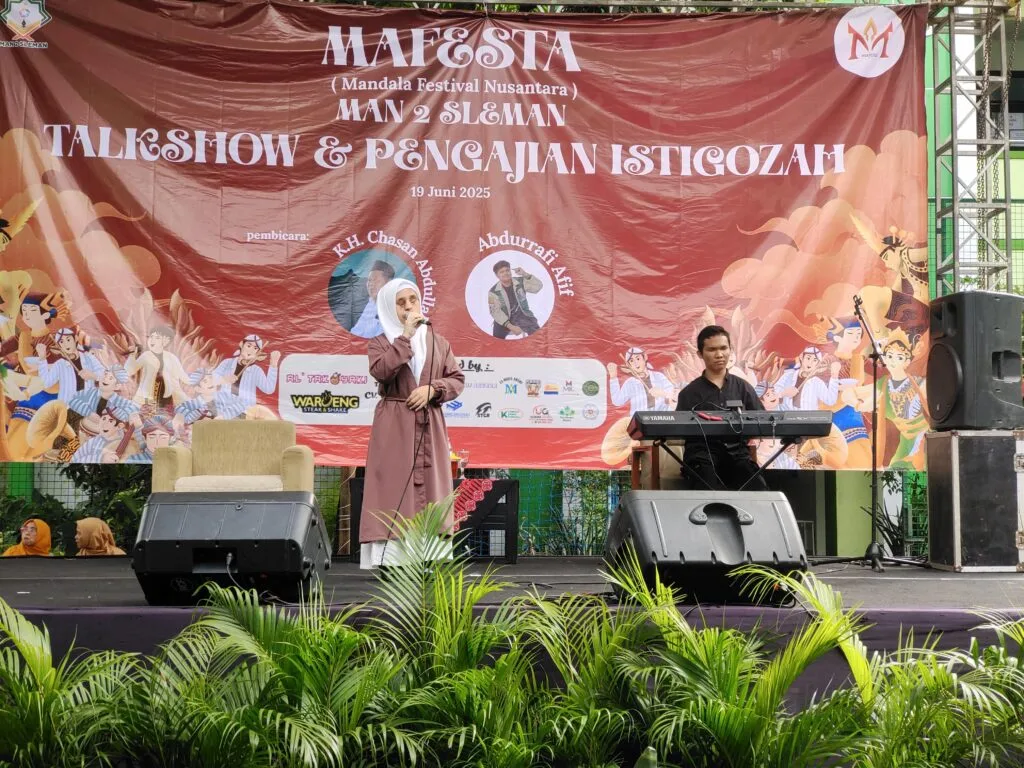 Pentas Seni Nusantara dan Duet Inklusi Warnai Puncak Harlah MAN 2 Sleman