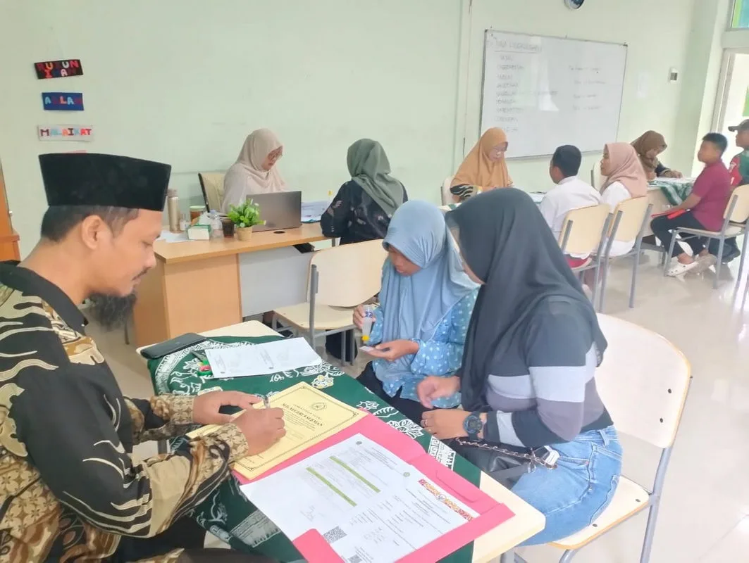 Antusiasme Luar Biasa! Hari Kedua PPDB di MTsN 9 Sleman Diserbu 153 Calon Siswa