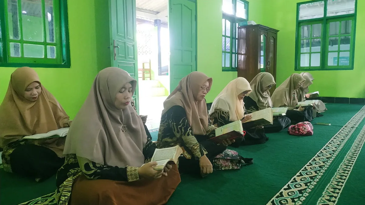 MTsN 9 Sleman Gelar Khatmil Qur’an Sambut Muharram 1447 H dengan Tema “Peaceful Muharram”