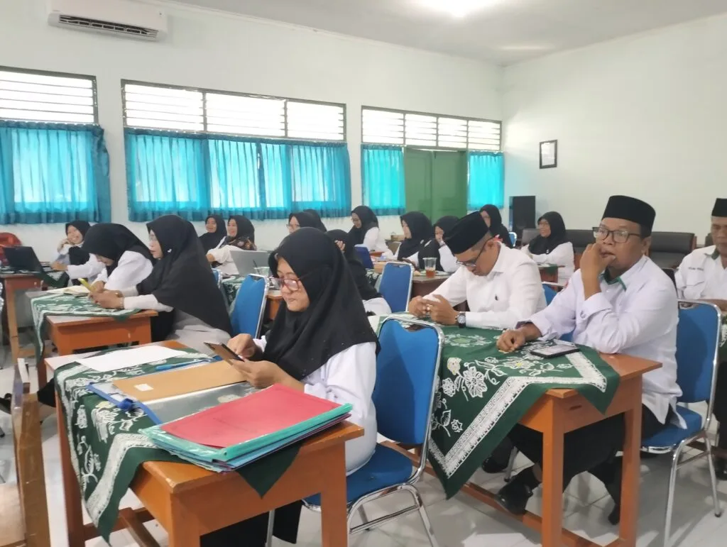 MTsN 9 Sleman Gelar Sidang Pleno PPDB, Tetapkan Siswa Diterima Berdasarkan Rangking Nilai ASPD Murni