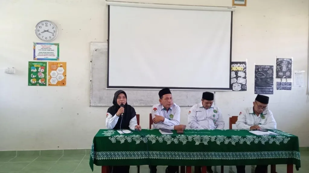 MTs Negeri 3 Sleman Gelar Pertemuan Wali Murid Kelas 7 yang Berlangsung Tertib dan Interaktif