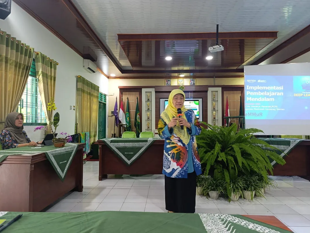 Bahas Pentingnya Higher Order Thinking Skill, Guru MTsN 2 Sleman Ikuti Pelatihan Deep Learning