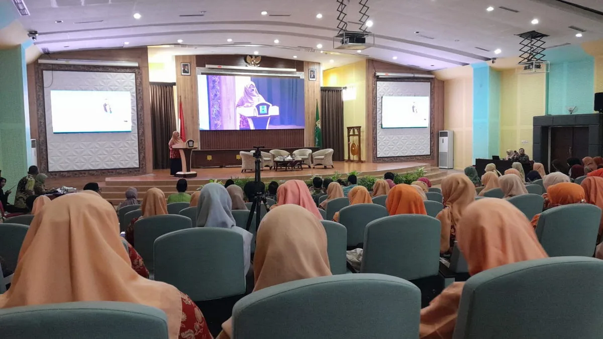 MTs N 3 Sleman Berpartisipasi Aktif dalam Sarasehan Dharma Wanita di UIN Sunan Kalijaga