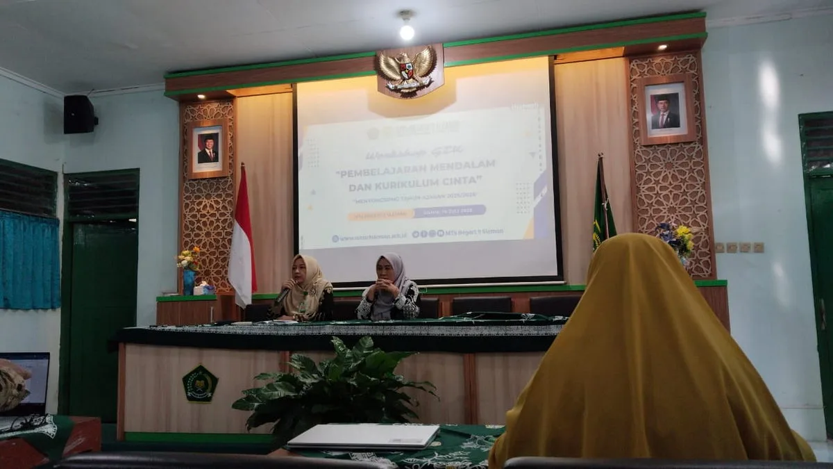 Sambutan Kepala MTsN 9 Sleman dalam Workshop GTK Pembelajaran Mendalam dan Kurikulum Cinta