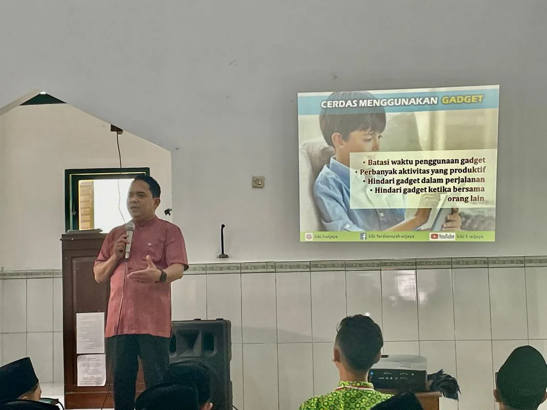 MTsN 10 Sleman Adakan Penyuluhan “Cerdas Ber-Gadget” untuk Siswa Baru