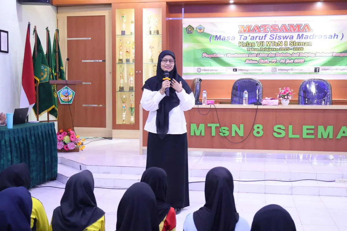 Disiplin Positif dan Tata Krama Jadi Bekal Awal Siswa Baru dalam MATSAMA MTsN 8 Sleman